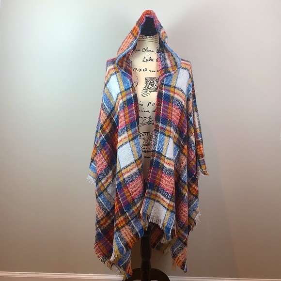 Ruggine Plaid Poncho / Ruana With Fringe Detail NEW! - Picture 8 of 12
